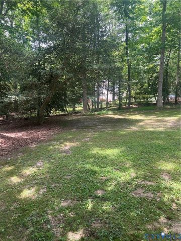 3611 Locust Ct, Quinton, VA 23141