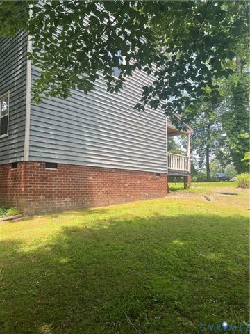 3611 Locust Ct, Quinton, VA 23141