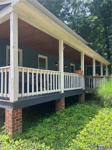 3611 Locust Ct, Quinton, VA 23141