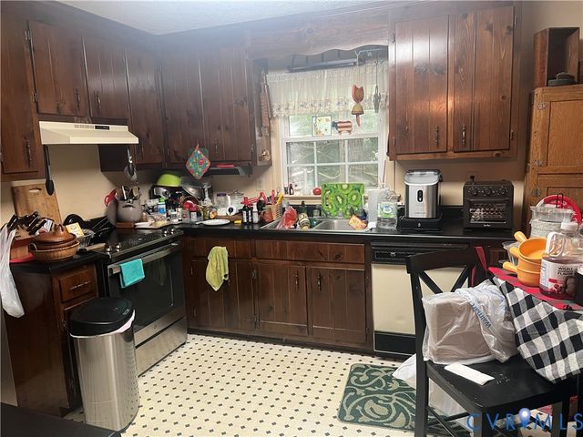 3611 Locust Ct, Quinton, VA 23141