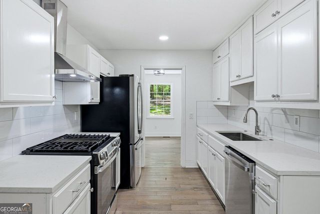 1180 Kay Terrace SE, Conyers, GA 30013