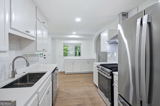 1180 Kay Terrace SE, Conyers, GA 30013