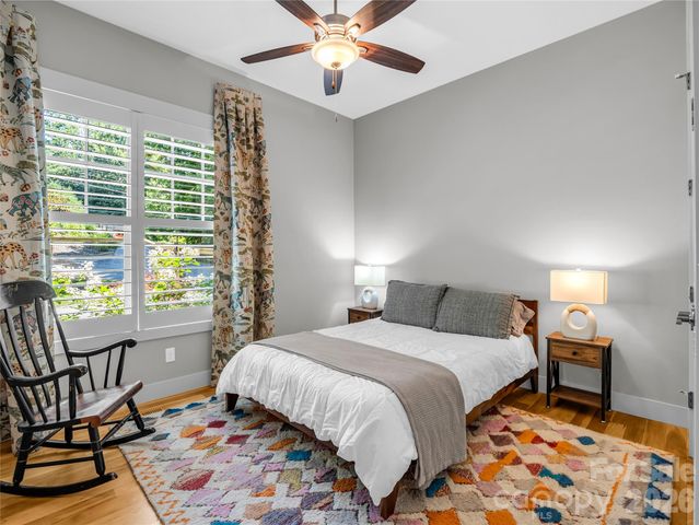 122 Cisco Road, Asheville, NC 28805