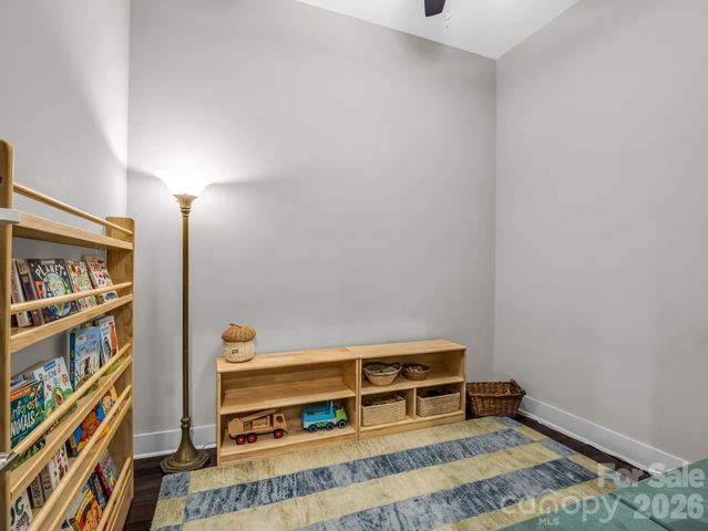 122 Cisco Road, Asheville, NC 28805