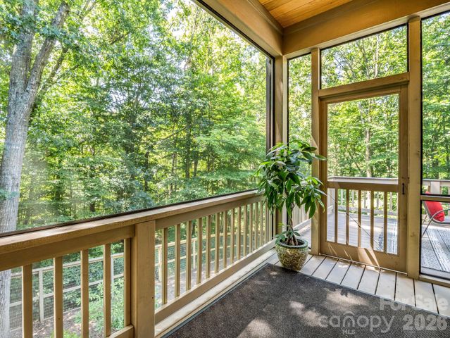 122 Cisco Road, Asheville, NC 28805