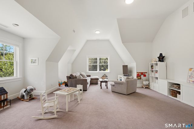 15 May Drive, Norwalk, CT 06850