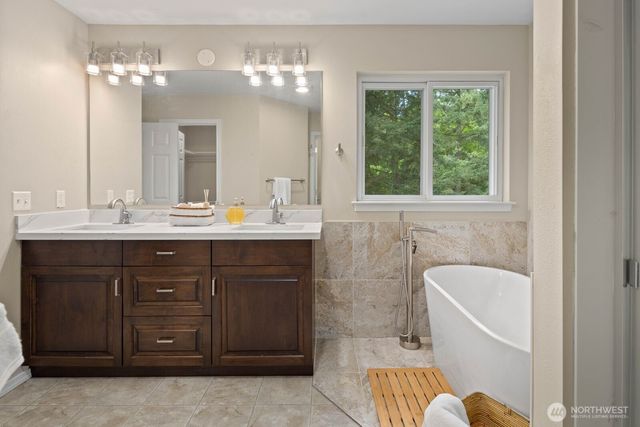 18031 129th Place NE, Bothell, WA 98011