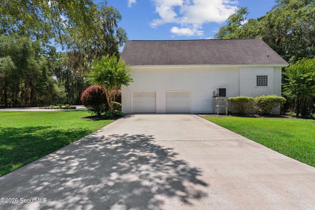 209 W Point Drive, St. Simons Island, GA 31522