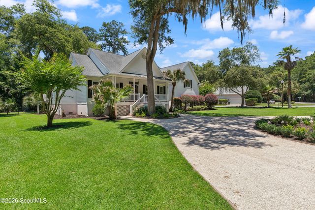 209 W Point Drive, St. Simons Island, GA 31522