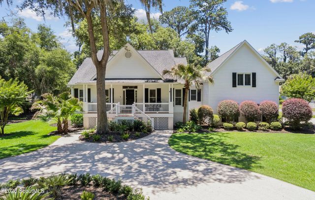 209 W Point Drive, St. Simons Island, GA 31522