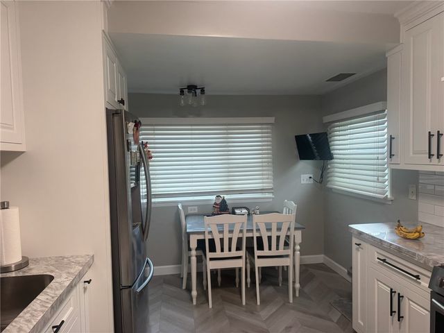 1207 N Mercer St, New Castle, PA 16105