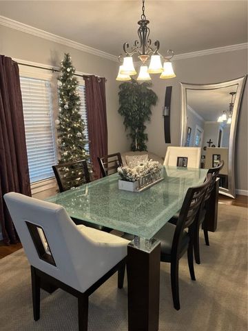 1207 N Mercer St, New Castle, PA 16105