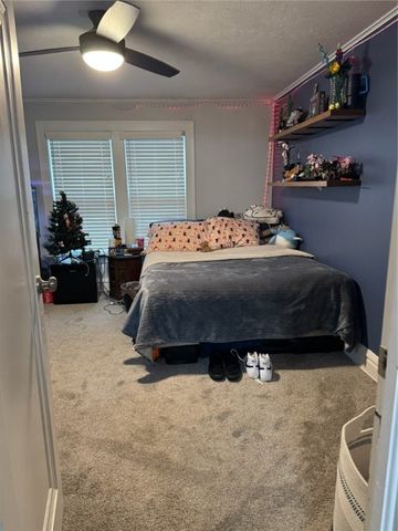 1207 N Mercer St, New Castle, PA 16105