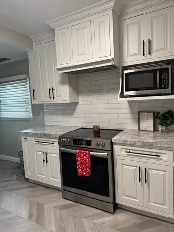 1207 N Mercer St, New Castle, PA 16105