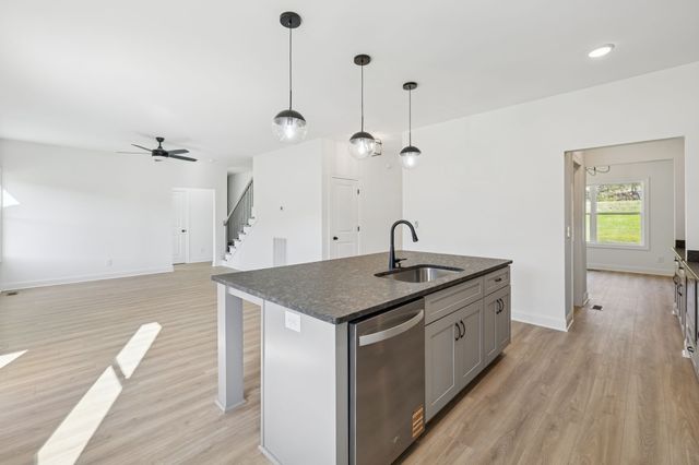 6029 Hurricane Creek Rd, Woodbury, TN 37190