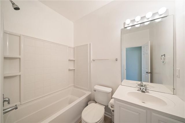 11420 S Freedom Street, Olathe, KS 66061