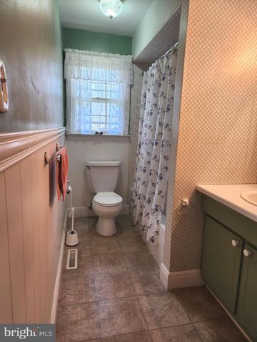 643 HICKSTOWN RD, Sicklerville, NJ 08081