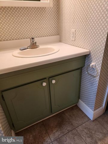 643 HICKSTOWN RD, Sicklerville, NJ 08081