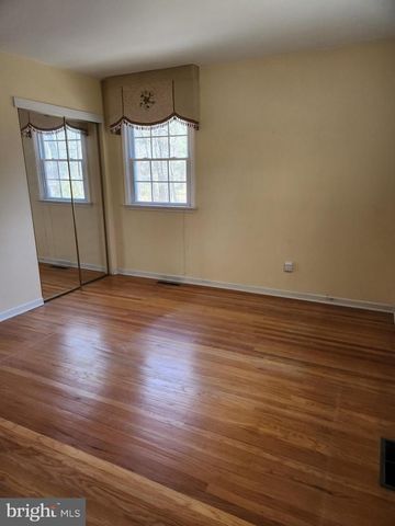 643 HICKSTOWN RD, Sicklerville, NJ 08081