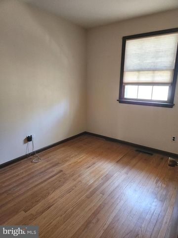 643 HICKSTOWN RD, Sicklerville, NJ 08081