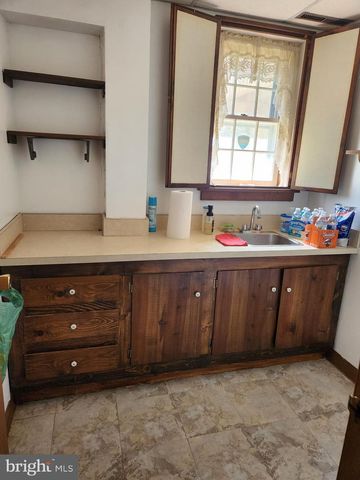 643 HICKSTOWN RD, Sicklerville, NJ 08081