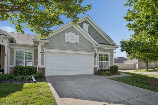 300 Blockade Ln, Mount Juliet, TN 37122
