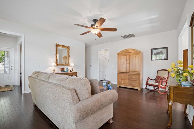 300 Blockade Ln, Mount Juliet, TN 37122