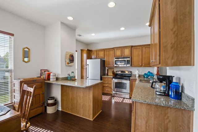 300 Blockade Ln, Mount Juliet, TN 37122
