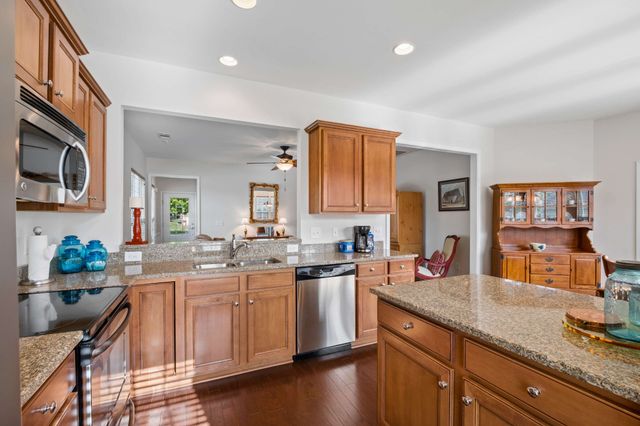 300 Blockade Ln, Mount Juliet, TN 37122