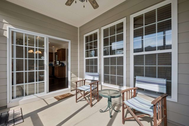 300 Blockade Ln, Mount Juliet, TN 37122