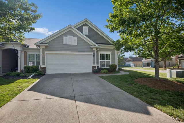 300 Blockade Ln, Mount Juliet, TN 37122