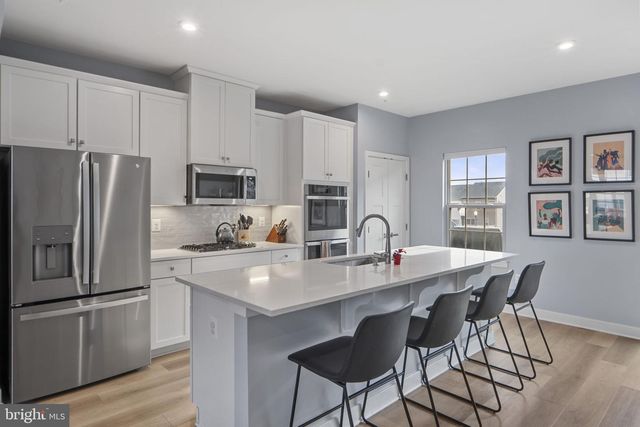 8811 SYBIL LN, Upper Marlboro, MD 20772