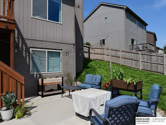 8215 S 190 Avenue, Omaha, NE 68136