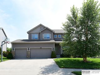 8215 S 190 Avenue, Omaha, NE 68136