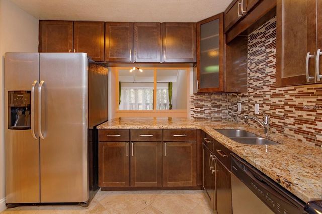 5303 INDIAN CREEK DRIVE D, Orlando, FL 32811