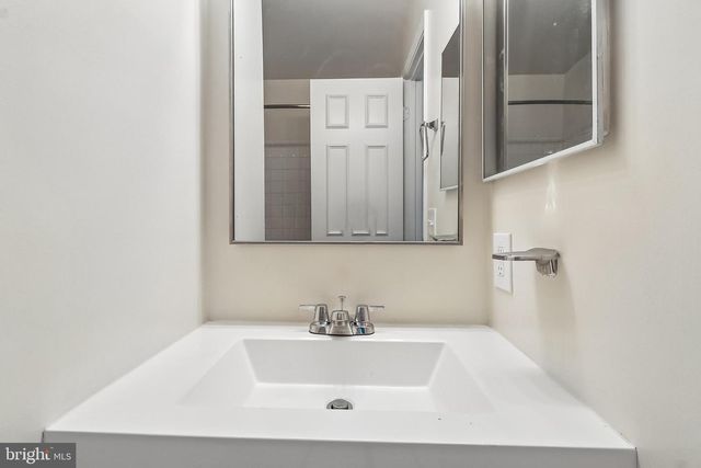 10617 PINE HAVEN TER, North Bethesda, MD 20852