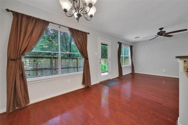 26 N Walden Elms Circle, The Woodlands, TX 77382