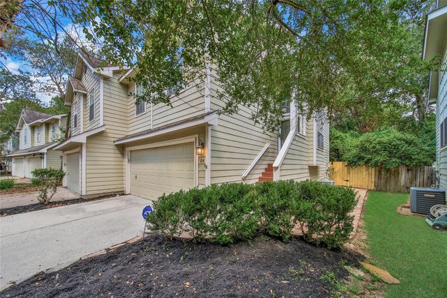26 N Walden Elms Circle, The Woodlands, TX 77382