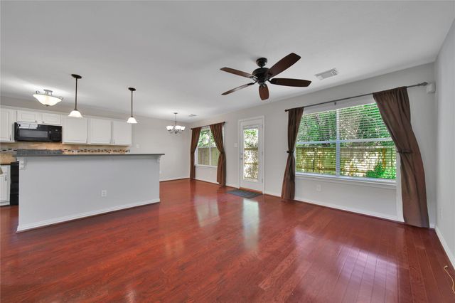 26 N Walden Elms Circle, The Woodlands, TX 77382