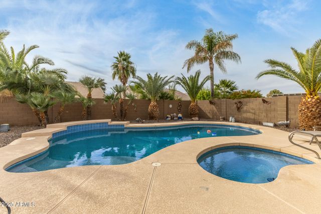 11921 W MONROE Street, Avondale, AZ 85323