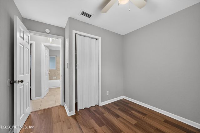 4030 LEONARD Circle E, Jacksonville, FL 32209