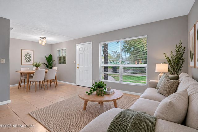 4030 LEONARD Circle E, Jacksonville, FL 32209
