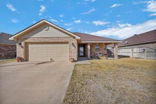 9213 Holiday Dr, Odessa, TX 79763