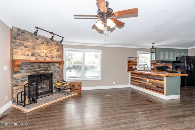 1221 Mountain View Circle, Maryville, TN 37801