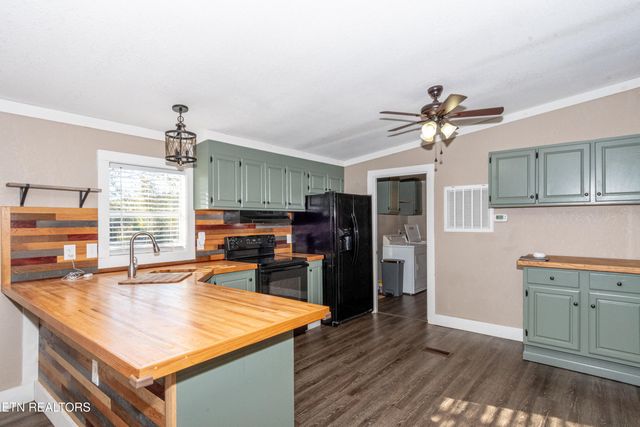 1221 Mountain View Circle, Maryville, TN 37801