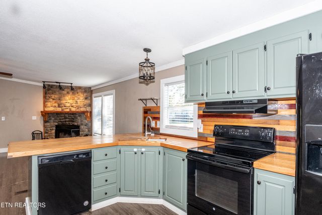 1221 Mountain View Circle, Maryville, TN 37801