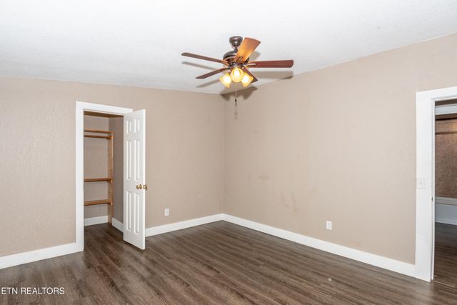 1221 Mountain View Circle, Maryville, TN 37801