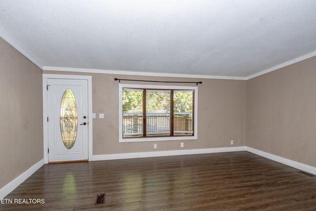 1221 Mountain View Circle, Maryville, TN 37801