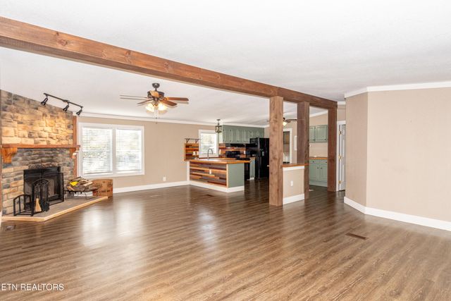 1221 Mountain View Circle, Maryville, TN 37801