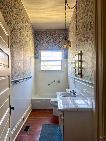 215 Bethel Street, Eastman, GA 31023